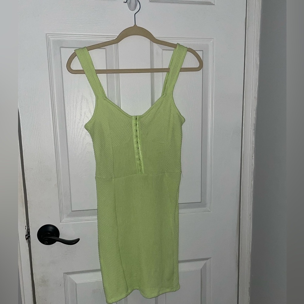 Light Green, Medium, never worn